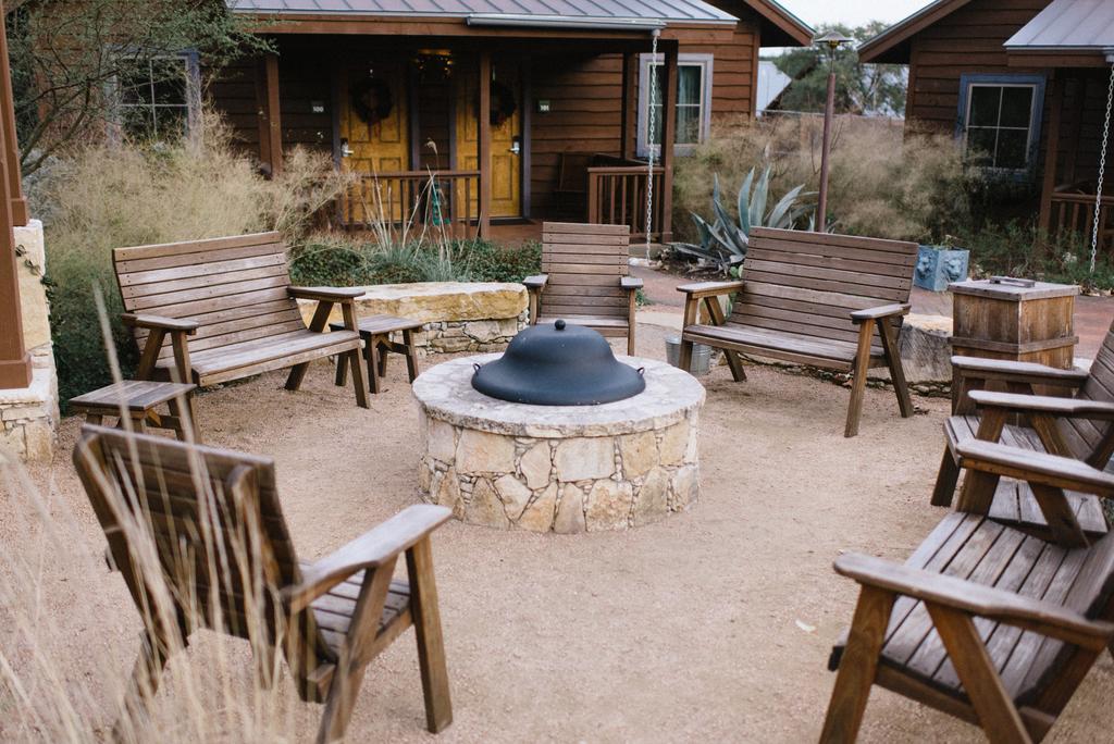 Camp Lucy Hotel Dripping Springs Eksteriør billede