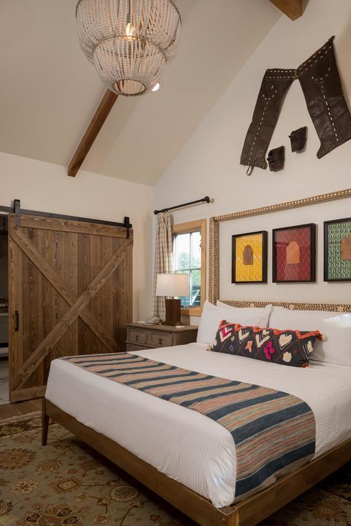 Camp Lucy Hotel Dripping Springs Eksteriør billede