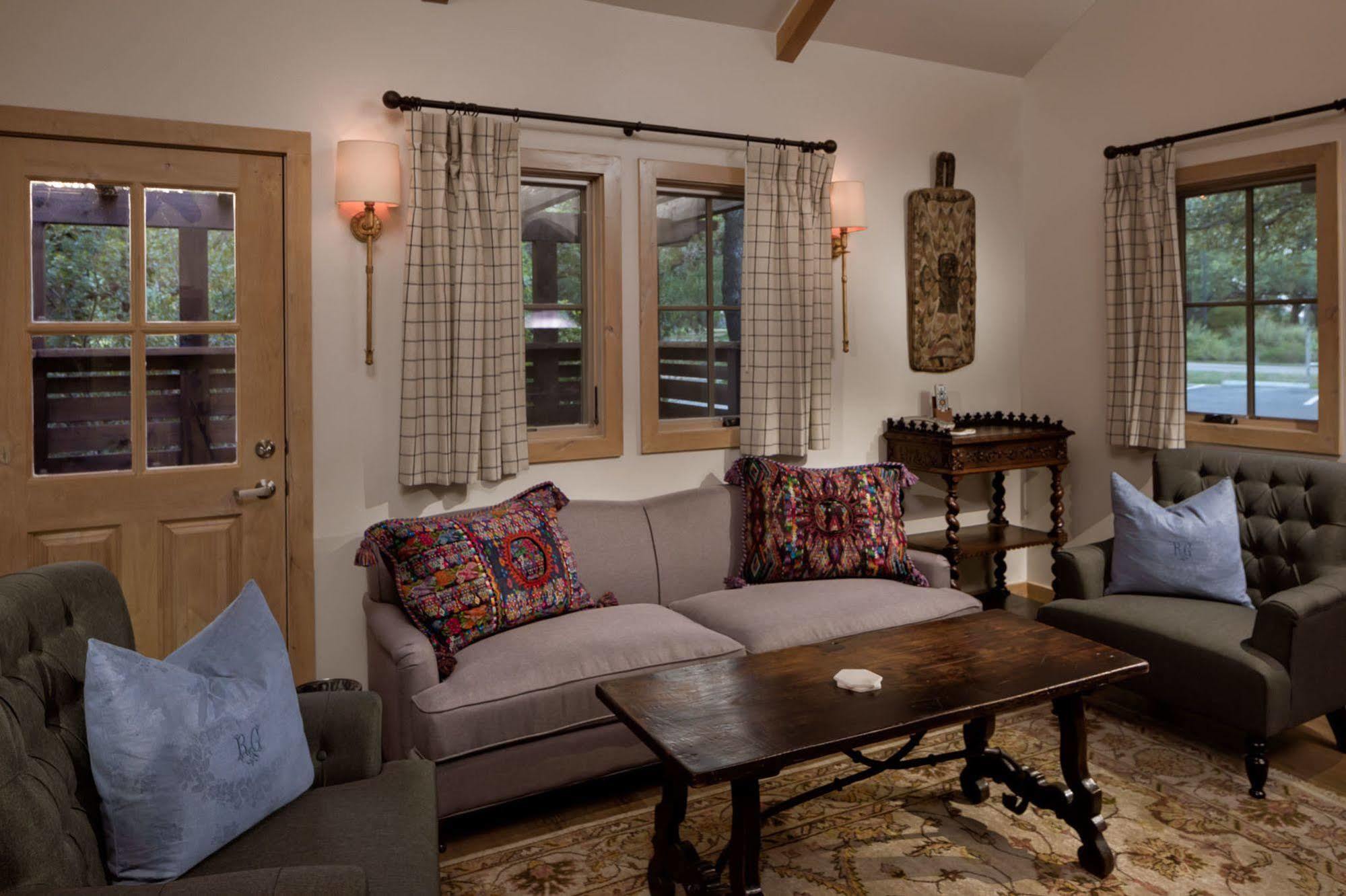 Camp Lucy Hotel Dripping Springs Eksteriør billede